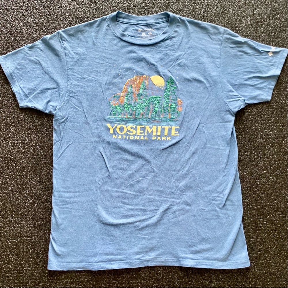 Columbia Blue Yosemite Graphic Tee Size Large